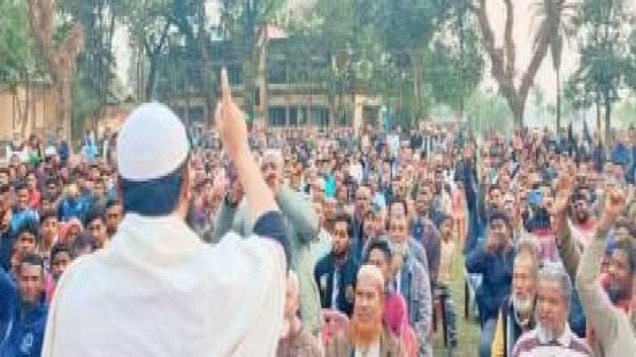 এমপি হলে প্রতিটি মোড়ে নিজের মোবাইল নম্বর টানিয়ে রাখার ঘোষণা এনসিপি প্রার্থীর