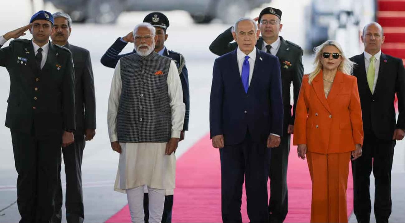 দুই দিনের সফরে ইসরায়েলে নরেন্দ্র মোদি