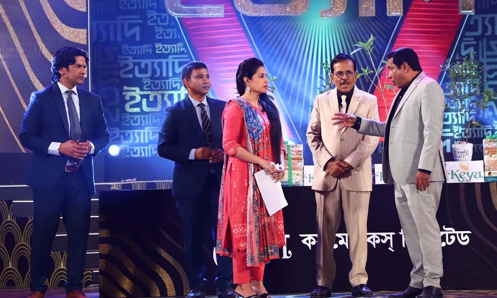 ঈদ ইত্যাদিতে থাকছেন মোশাররফ করিম