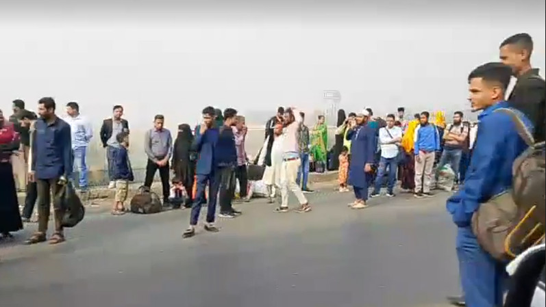 ভোট দিতে গ্রামে ছুটছে শহুরে মানুষ