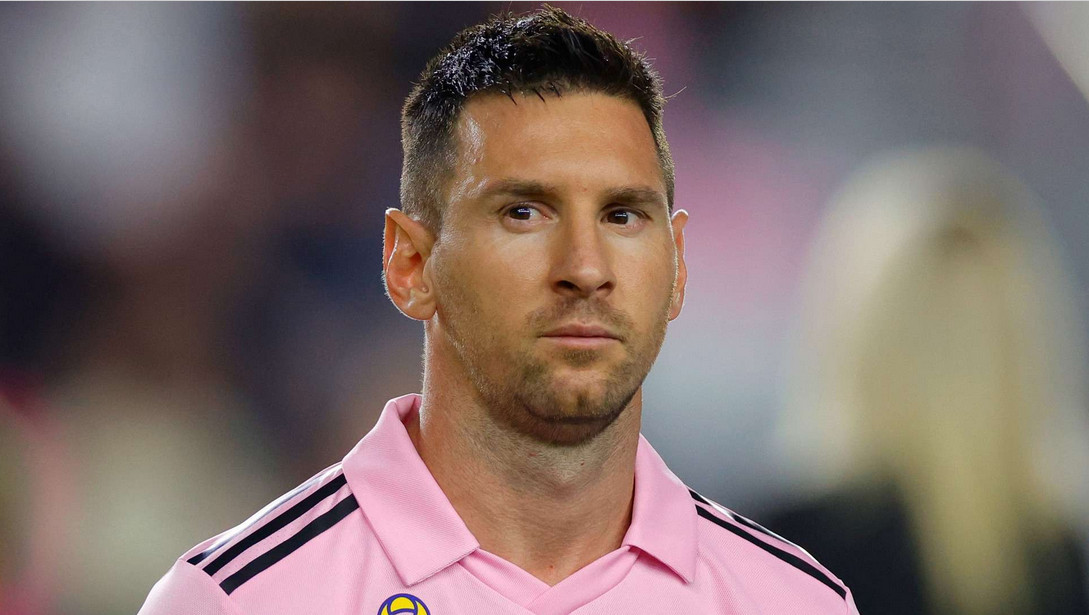 নতুন বিতর্কে মেসি!