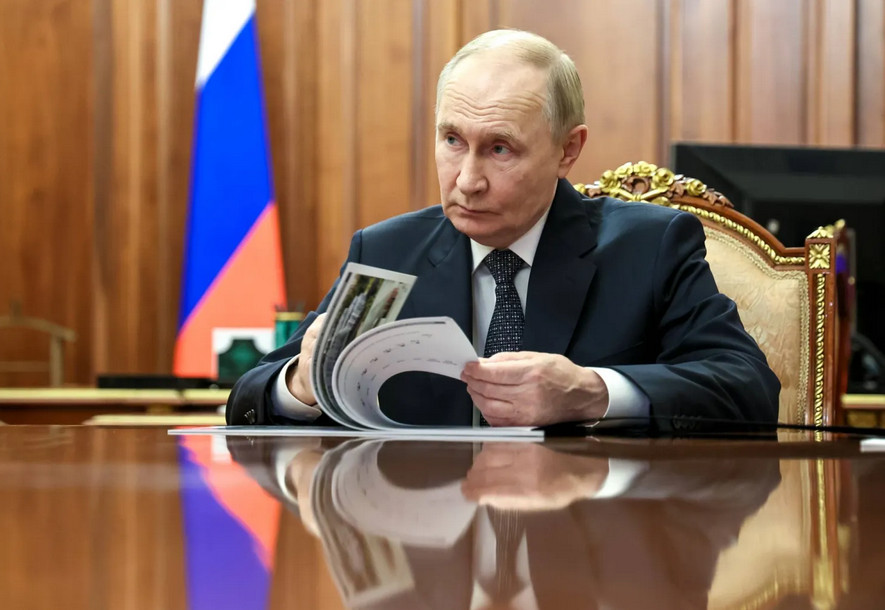 নিষেধাজ্ঞার বিশেষ মৌসুম শুরু হয়েছে, আমরা এগুলোকে আমল দেই না : পুতিন