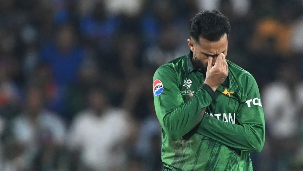 ভারতের কাছে হারের পর পাকিস্তানের সামনে যে সমীকরণ