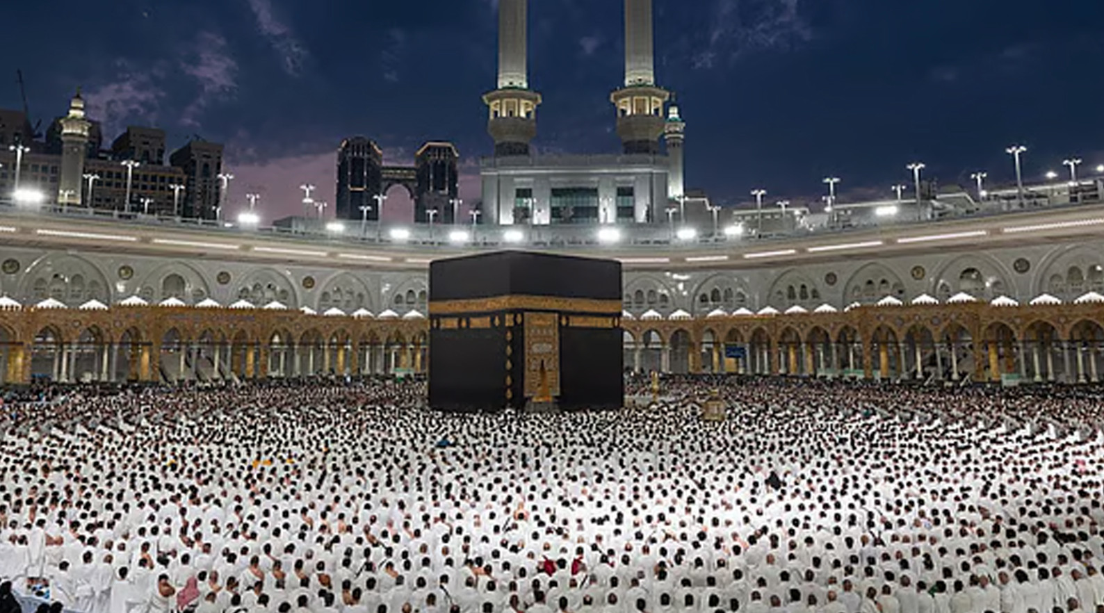১৮০০ বিদেশি ওমরাহ এজেন্সির চুক্তি স্থগিত করলো সৌদি আরব