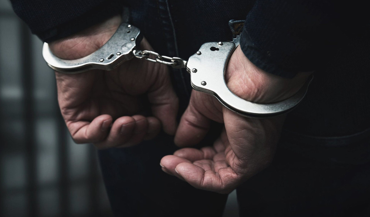 আক্কেলপুরে মাদকসহ দুইজন আটক 