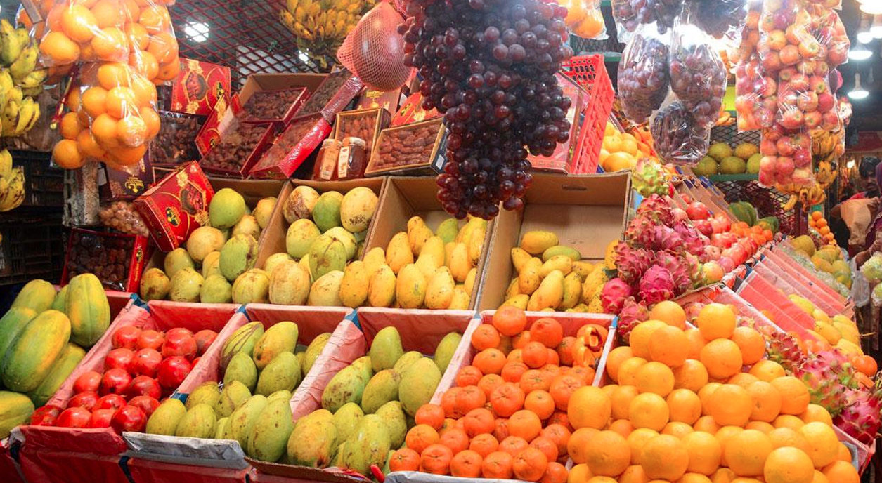 পাবনার চাটমোহরে ফলের বাজারে আগুন!