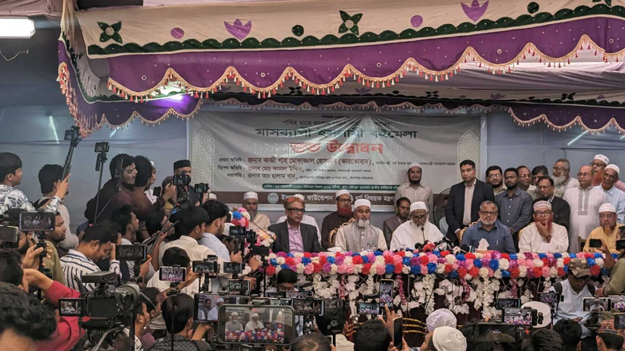 ধর্মব্যবসায়ীদের কোনো জায়গা দেওয়া হবে না : ধর্মমন্ত্রী