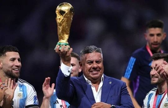 আর্জেন্টিনা ফুটবল সভাপতিসহ ৫ জনের দেশত্যাগে নিষেধাজ্ঞা