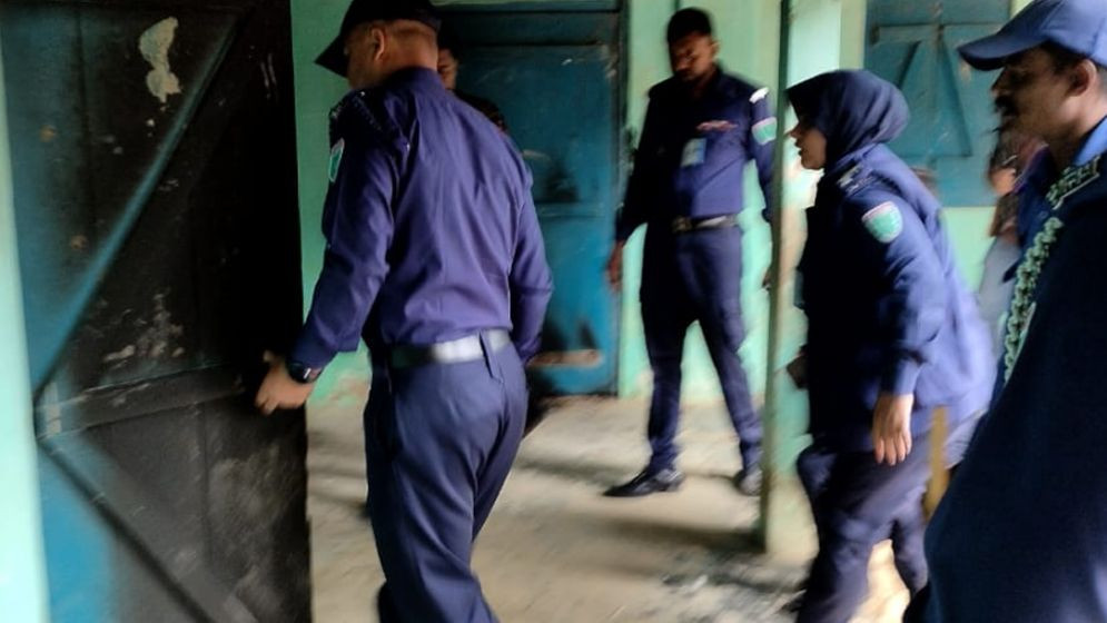 নির্বাচনের আগে হবিগঞ্জে কেন্দ্রে অগ্নিসংযোগের চেষ্টা