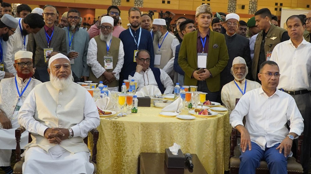 জামায়াতের ইফতারে প্রধানমন্ত্রী