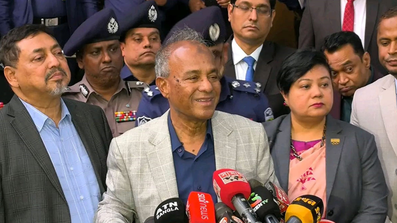 এবার কোথাও কেন্দ্র দখল হলে কেউ ছাড় পাবে না : স্বরাষ্ট্র উপদেষ্টা