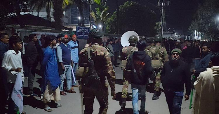 বাউফলে বিএনপি-জামায়াতের মধ্যে দফায় দফায় সংঘর্ষ, আহত ৪০