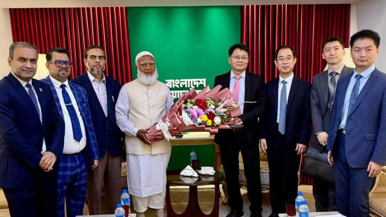 জামায়াত আমিরের সাথে চীনা নির্বাচন পর্যবেক্ষণ মিশনের প্রতিনিধিদলের সাক্ষাৎ