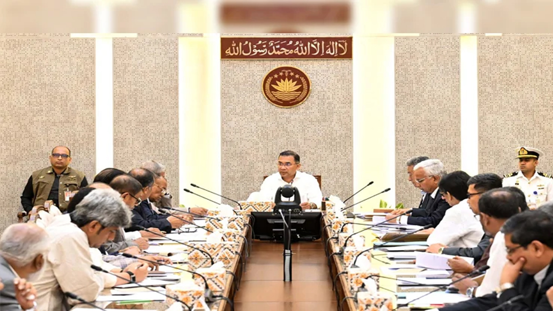 ‘ফ্যামিলি কার্ড’ বাস্তবায়নে মন্ত্রিসভা কমিটি গঠন