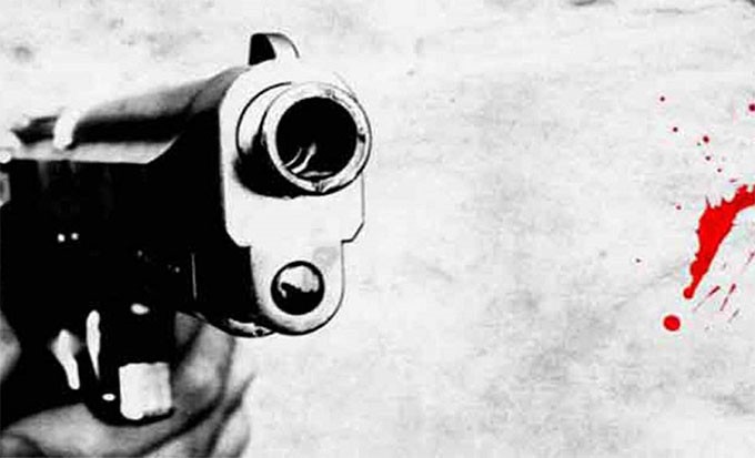 খুলনায় দিনেদুপুরে ব্যবসায়ীকে গুলি করে হত্যা