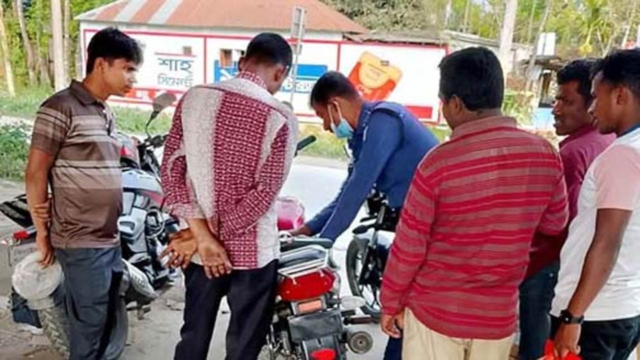 গাইবান্ধার গোবিন্দগঞ্জে ট্রাফিক আইন লঙ্ঘনে ১০ মামলা