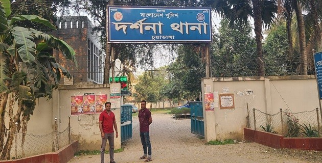 পুলিশ পরিচয়ে ইজিবাইক নিয়ে পালালেন ভুয়া এসআই