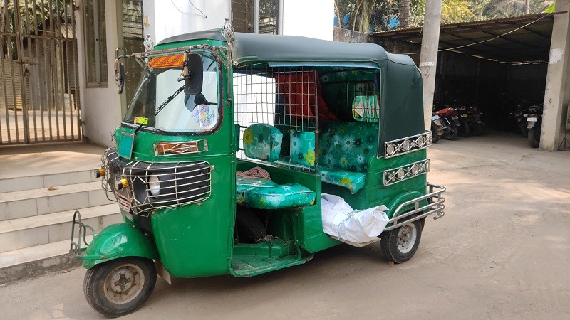 শাহরাস্তিতে কবরস্থানের পাশ থেকে বৃদ্ধের ঝুলন্ত লাশ উদ্ধার