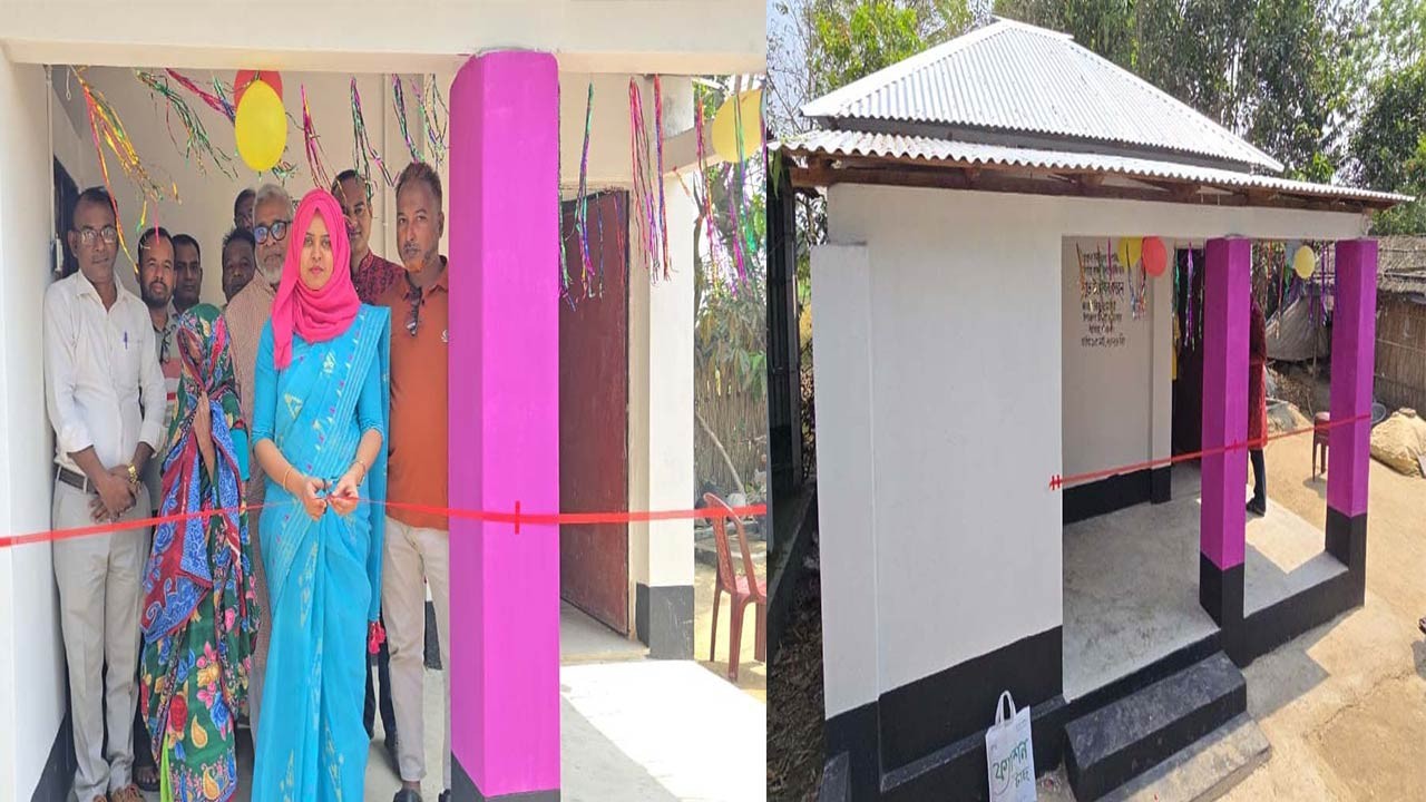 পাবনার সাঁথিয়ায় ঈদ উপলক্ষে ঘর উপহার পেলেন নির্যাতিত মা কাঞ্চন মালা