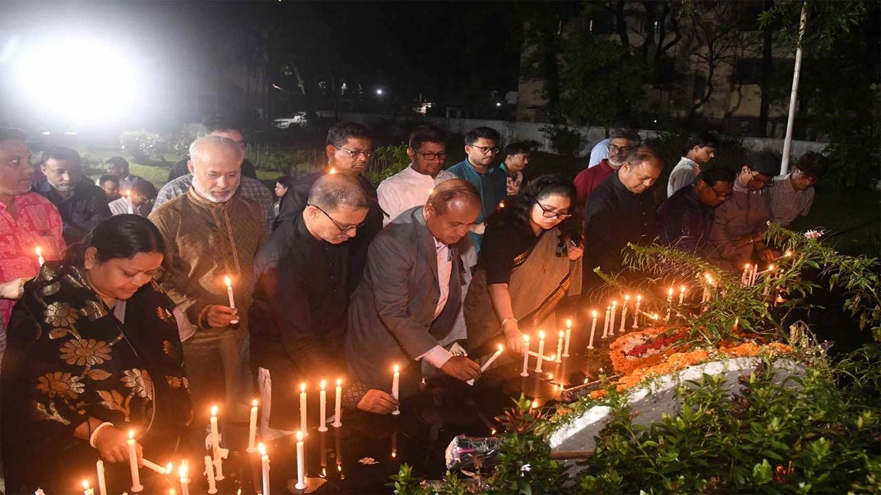 ঢাকা বিশ্ববিদ্যালয়ে ‘গণহত্যা দিবস’ পালিত