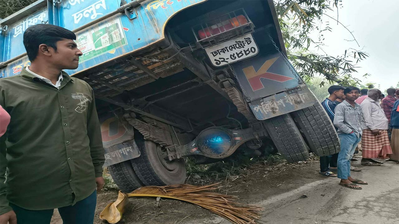 কুড়িগ্রামের উলিপুরে সড়ক দুর্ঘটনায় মোটরসাইকেল আরোহী নিহত