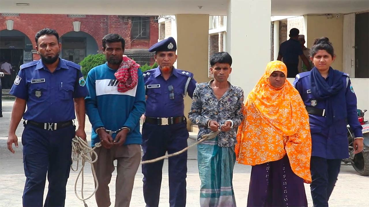 পাবনার বেড়ায় অটোরিকশা চালক ফজলু হত্যার রহস্য উদঘাটন স্ত্রীসহ গ্রেফতার ৩