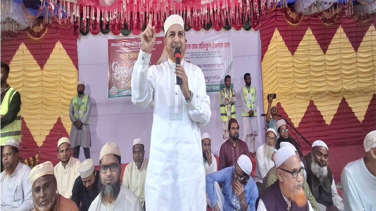 দুর্নীতি রোধ করতে হলে নিজে দুর্নীতি করবেন না : হুইপ রফিকুল ইসলাম খান এমপি