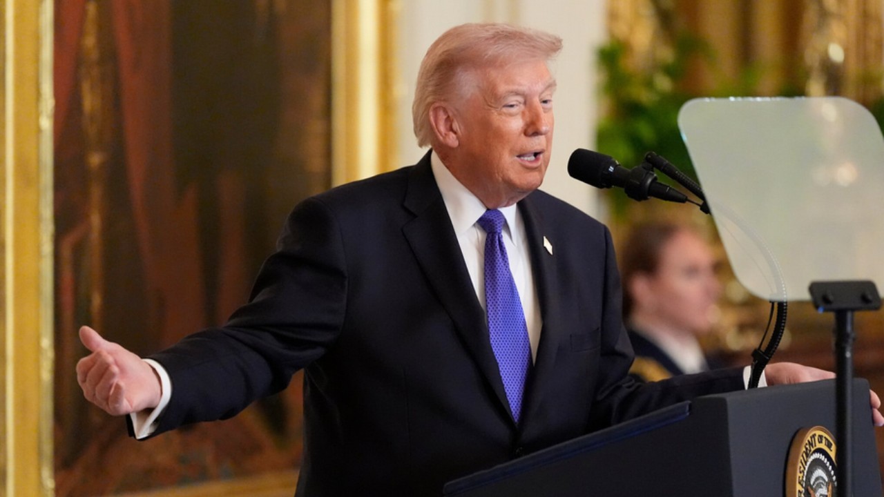 অনন্তকাল যুদ্ধ করার মতো অস্ত্রের মজুত আছে যুক্তরাষ্ট্রের : ট্রাম্প