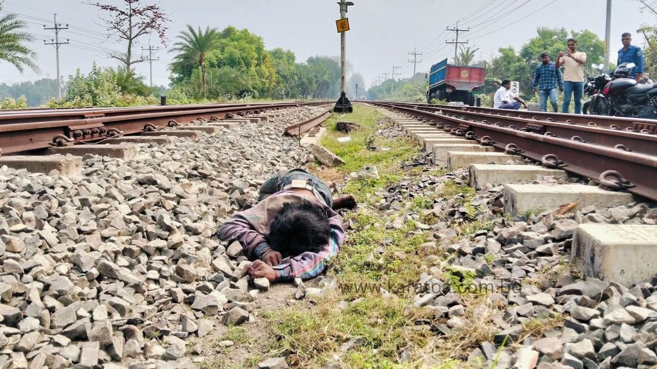 পাবনার ভাঙ্গুড়ায় পানিতে ডুবে ও ট্রেনেকাটা পড়ে শিশুসহ নিহত ২