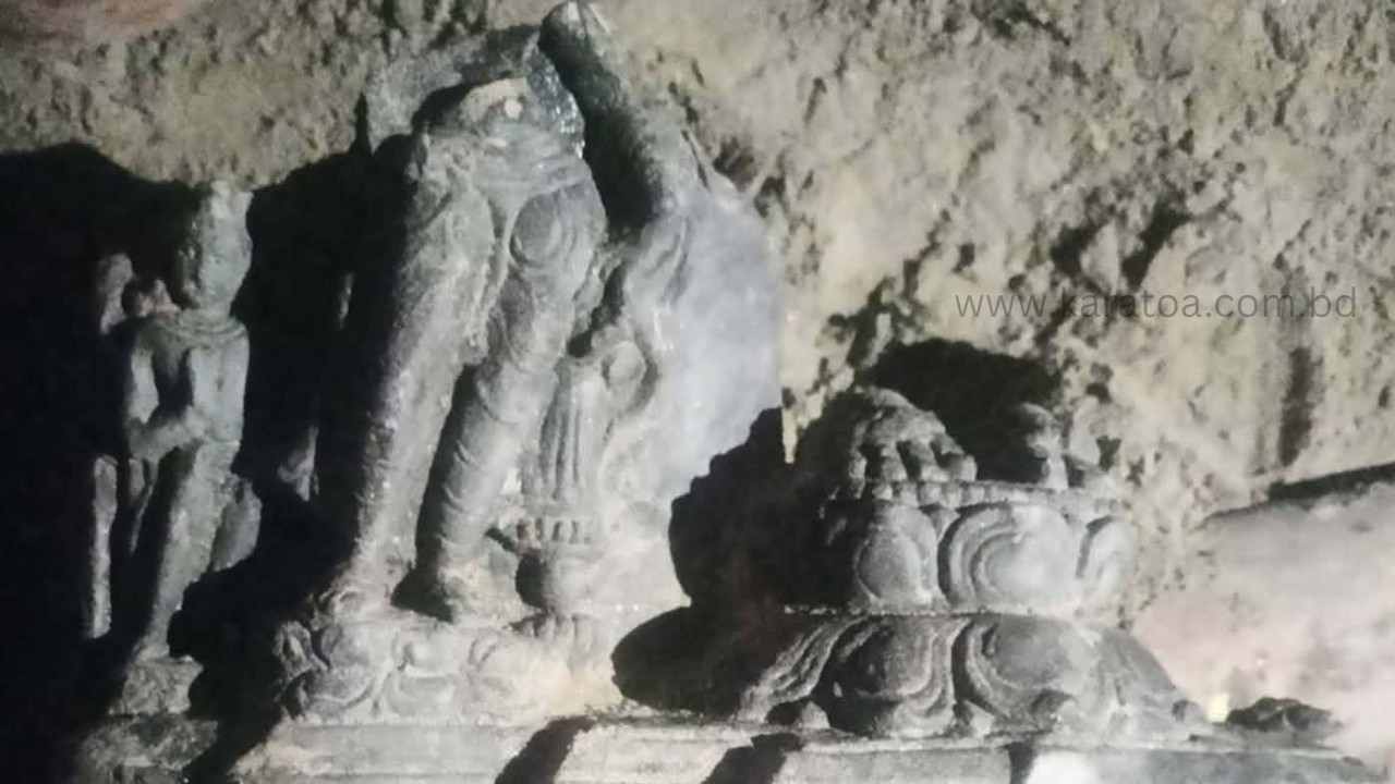 পাবনার ভাঙ্গুড়ায় প্রাচীন বিষ্ণু মূর্তির অংশ বিশেষ উদ্ধার