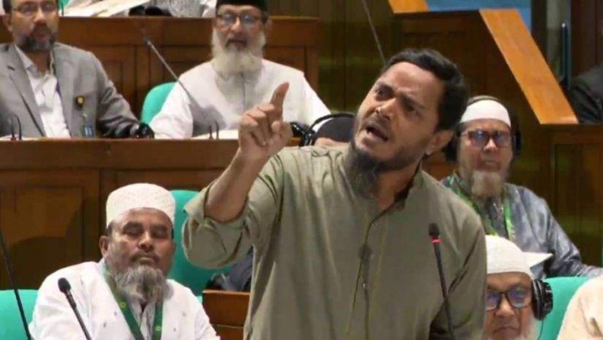 নখের কালি না শুকাতেই জুলাই সনদ ভুলিয়ে দেওয়া হচ্ছে: শফিকুল ইসলাম মাসুদ