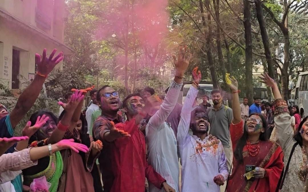 জবি কেন্দ্রীয় মন্দিরে গৌড় পূর্ণিমা ও দোলযাত্রা অনুষ্ঠিত