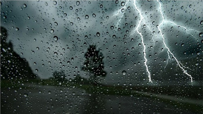ঢাকাসহ বিভিন্ন স্থানে বজ্রসহ শিলাবৃষ্টির আভাস