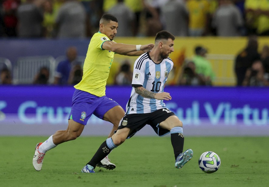 একই দিন মাঠে নামছে ব্রাজিল ও আর্জেন্টিনা