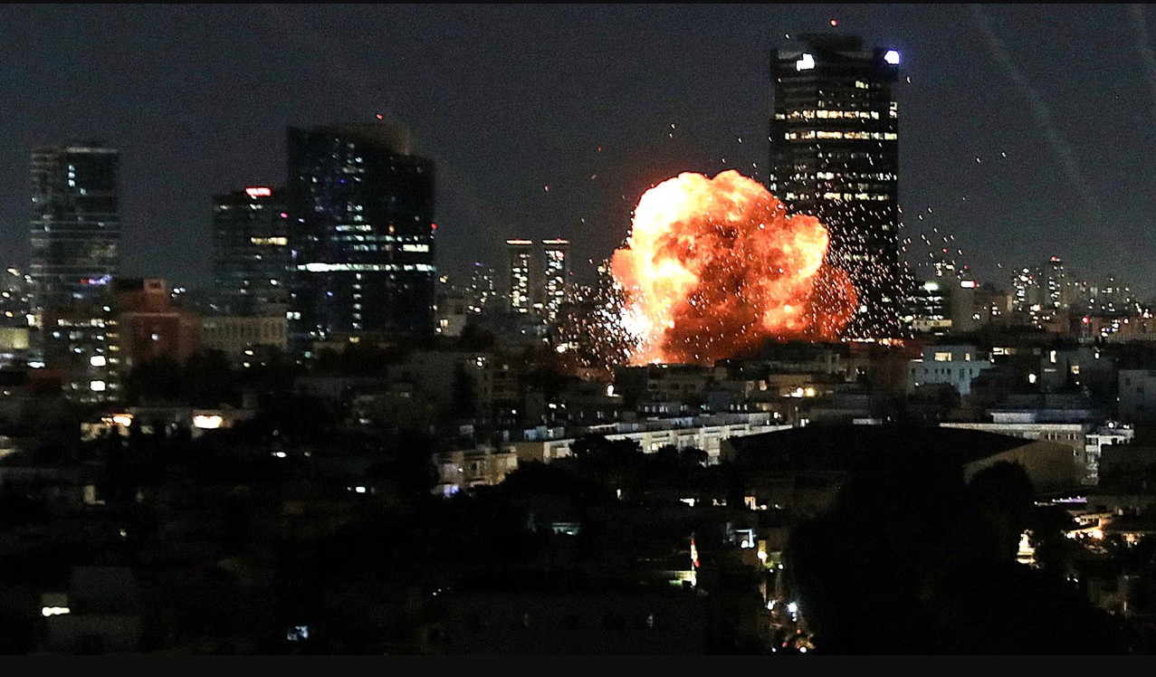 ইসরায়েলকে লক্ষ্য করে আরও ক্ষেপণাস্ত্র ছুড়েছে ইরান