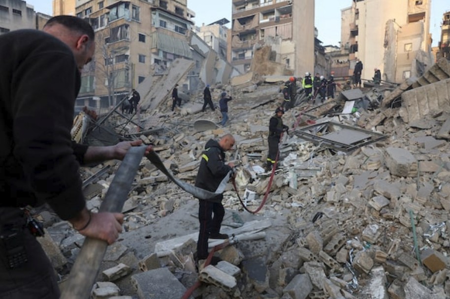 ইরানের ‘কদর’ ক্ষেপণাস্ত্রের মুহুর্মুহু আঘাতে বিপর্যস্ত ইসরায়েল 