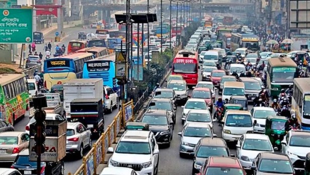 ব্যক্তিগত যানবাহন ব্যবহার কমিয়ে গণপরিবহন ব্যবহারের অনুরোধ 