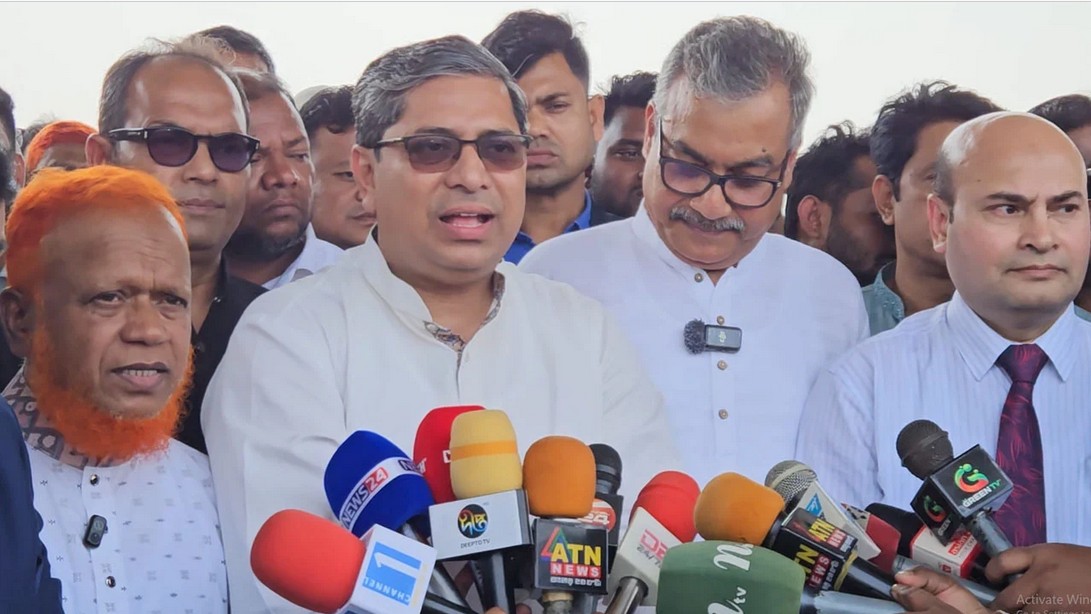 পৌরসভা-উপজেলায় প্রশাসক নিয়োগের পরিকল্পনা নেই: প্রতিমন্ত্রী মীর শাহে আলম