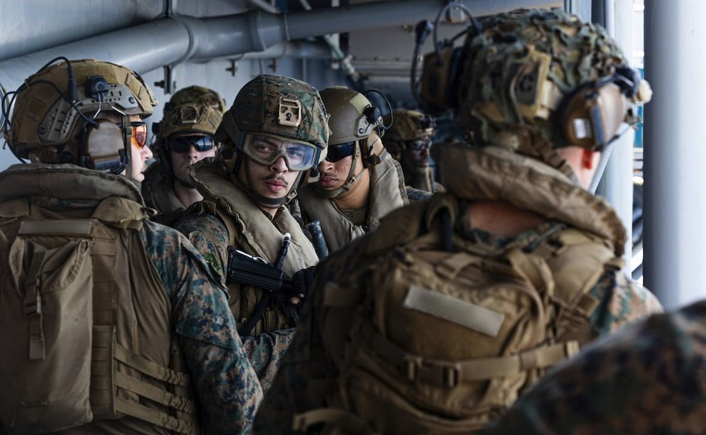 ইরানে পা রাখা মার্কিন সেনারা ফিরে যাবে কফিনে ‘ওয়েলকাম টু হেল’