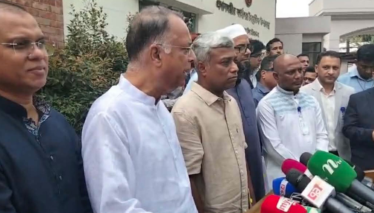 উদ্বিগ্ন হওয়ার কিছু নেই, ৯ তারিখ আরও ২টি ভেসেল আসছে : জ্বালানি মন্ত্রী