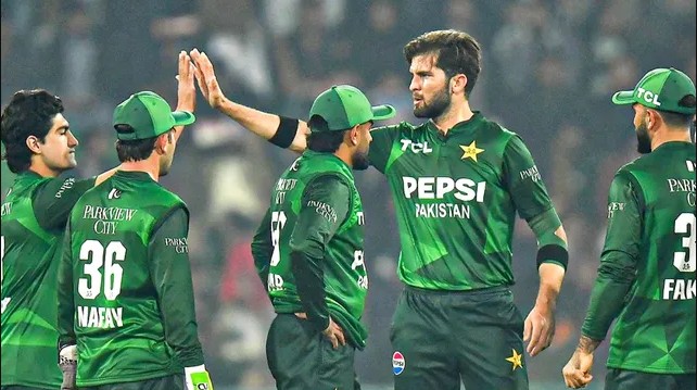 জিতেও পাকিস্তানের বিদায়, সেমিফাইনালে নিউজিল্যান্ড