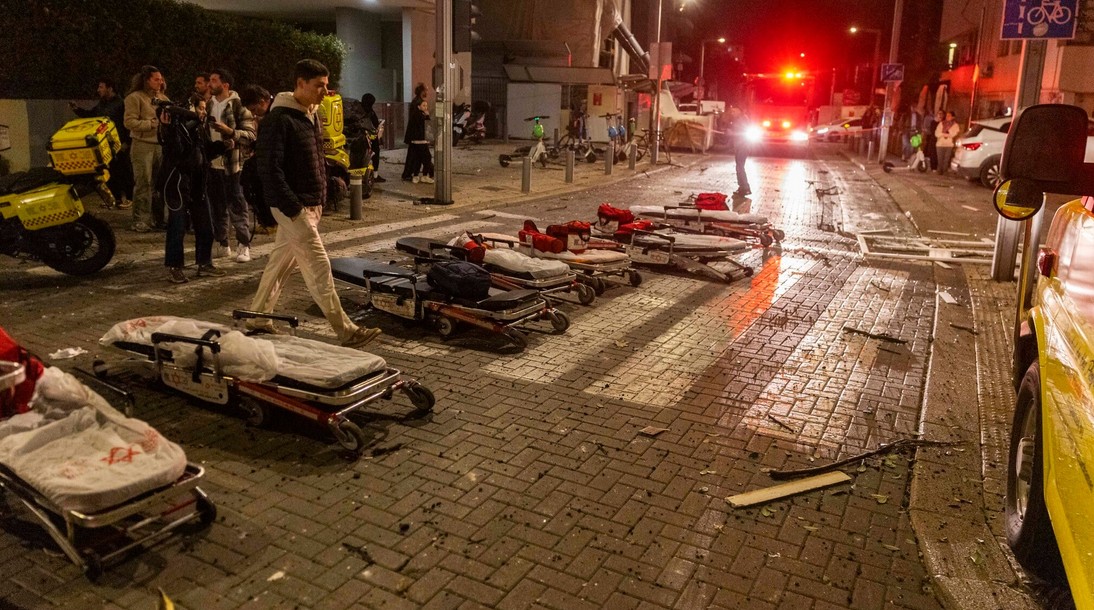 ইরানের হামলায় হাসপাতালে ৭৭৭ ইসরায়েলি