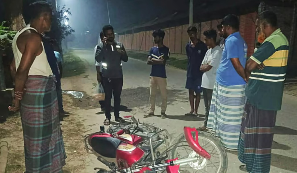 জামালপুরে দুই মোটরসাইকেলের সংঘর্ষে প্রাণ গেল চাচা-ভাতিজার 