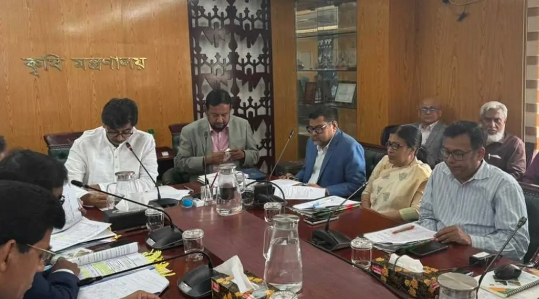 প্রকল্পে অনিয়ম-দুর্নীতি হলে কাউকে ছাড় নয় : কৃষিমন্ত্রী