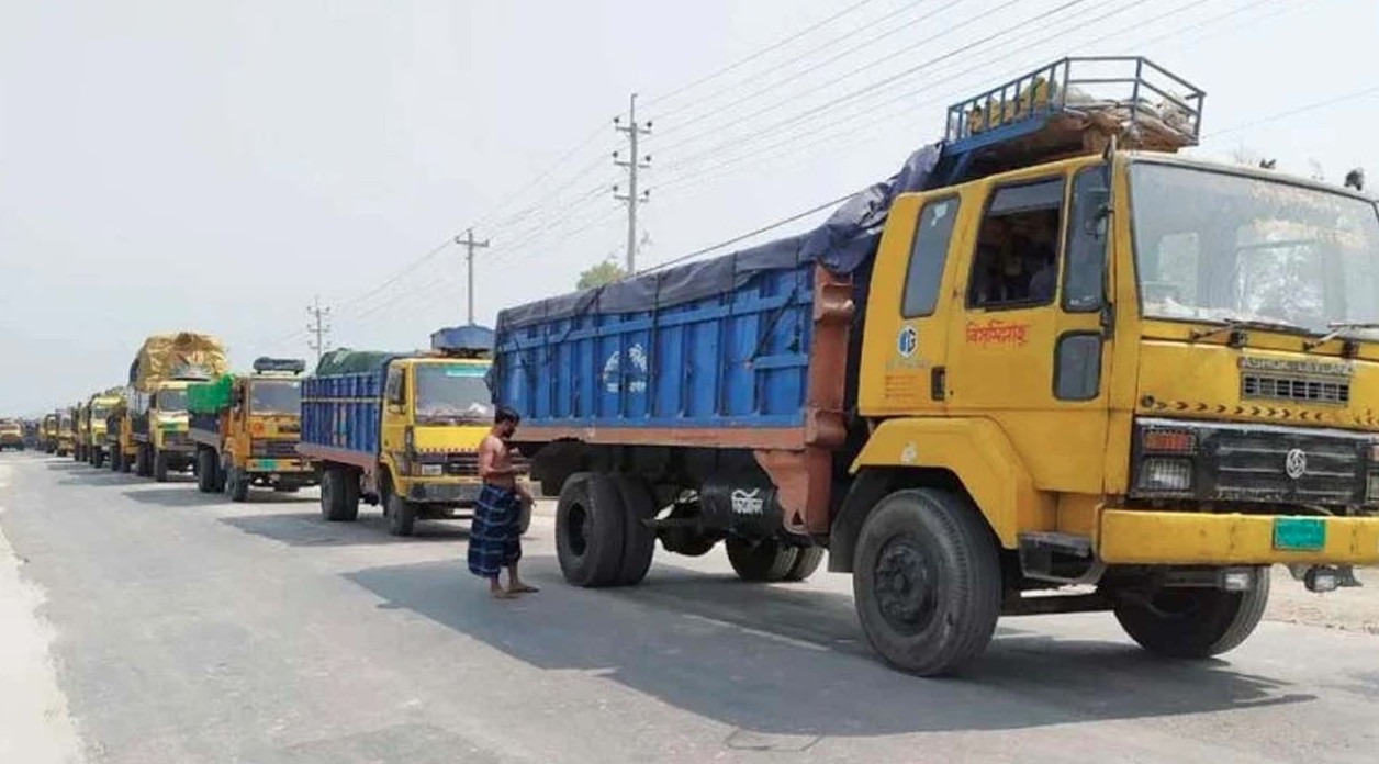 ঈদের আগে-পরে ৬ দিন মহাসড়কে ট্রাক, কাভার্ডভ্যান ও লরী চলাচল বন্ধ