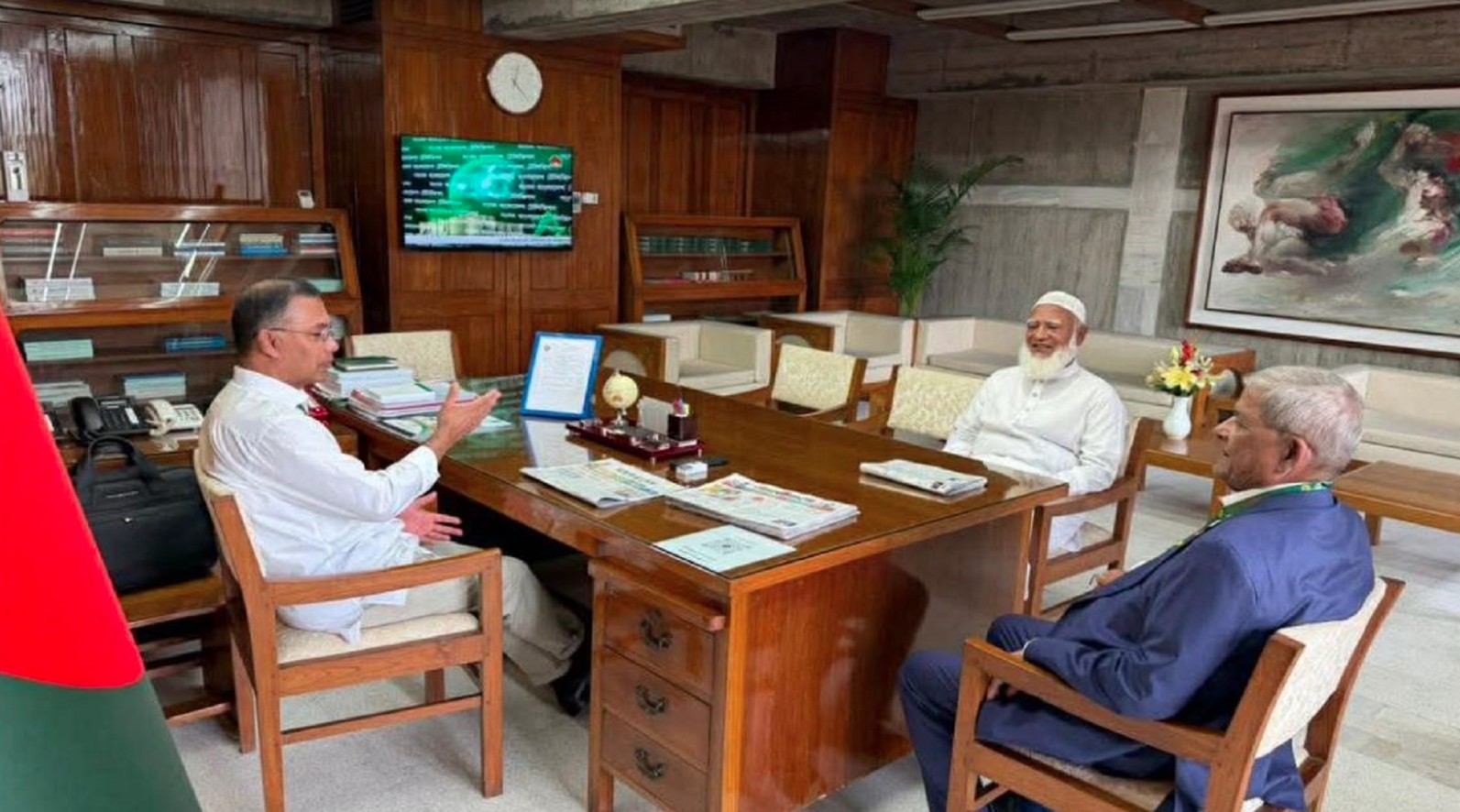 বিরোধী দলীয় নেতার সঙ্গে প্রধানমন্ত্রীর বৈঠক