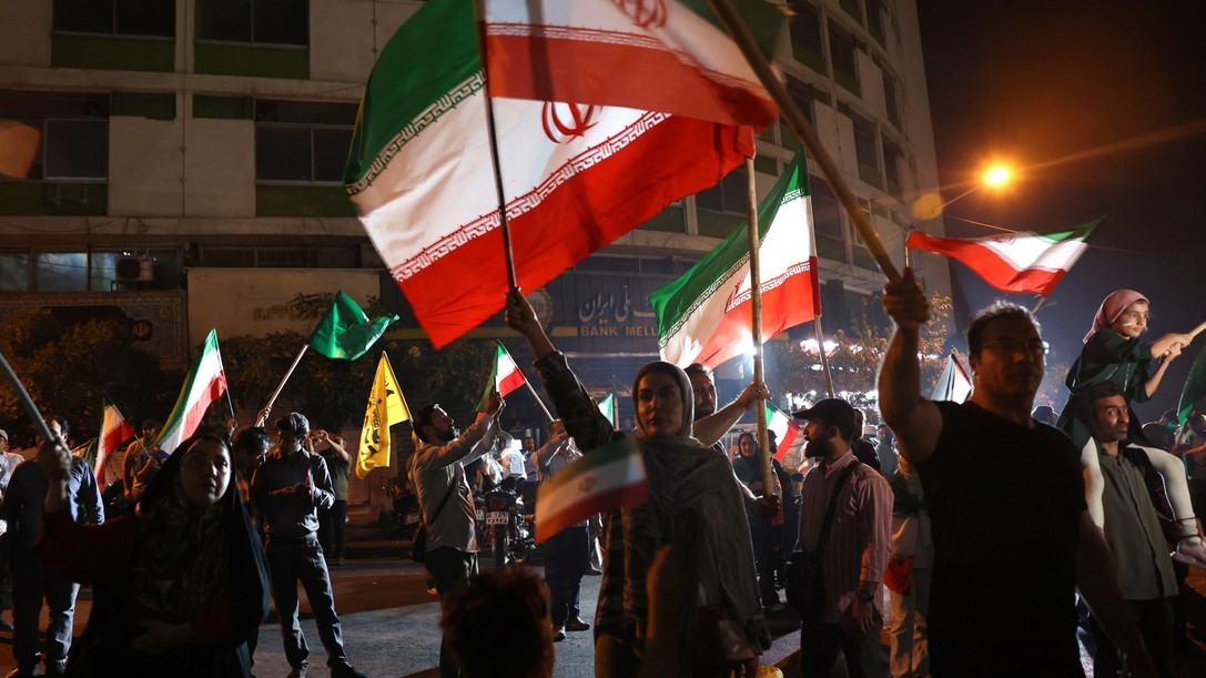 যুক্তরাষ্ট্রের ভূখণ্ডে হামলা চালাতে পারে ইরান : নিরাপত্তা বিশ্লেষকদের সতর্কতা