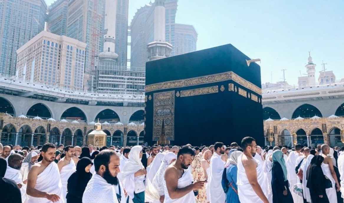 মক্কা-মদিনায় আটকা পড়েছেন হাজারো বাংলাদেশি