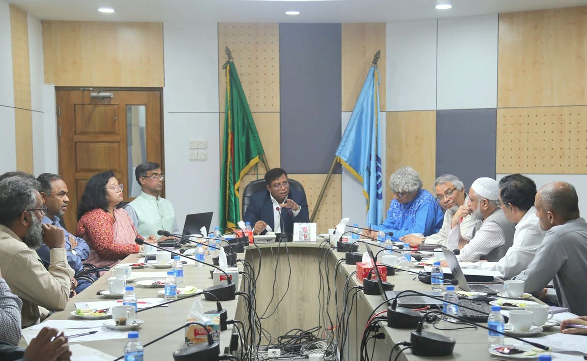 সব বিশ্ববিদ্যালয়ে ৬০ দিনের মধ্যে ফ্রি ইন্টারনেট সুবিধা দেওয়ার নির্দেশ