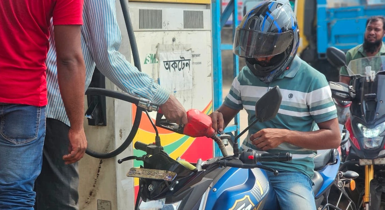 ড্রাইভিং লাইসেন্স ও কাগজপত্র ছাড়া জ্বালানি তেল সরবরাহে নিষেধাজ্ঞা